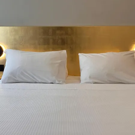 Madera By Maddalena * البندقية