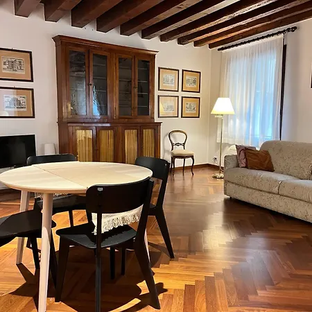 Madera By Maddalena شقة